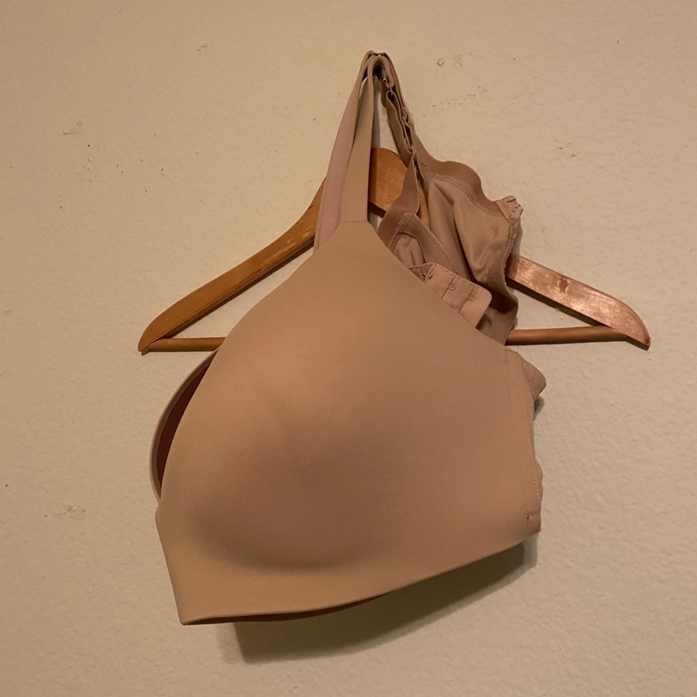 Tan bra